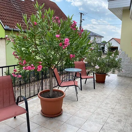 Veronika Apartment
